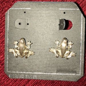 Frog stud earrings